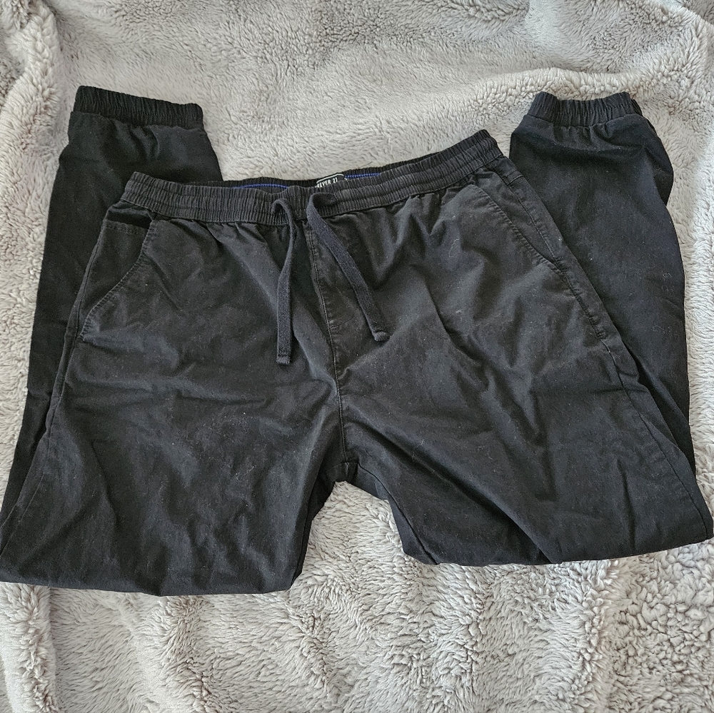 Forever 21 men's joggers pants